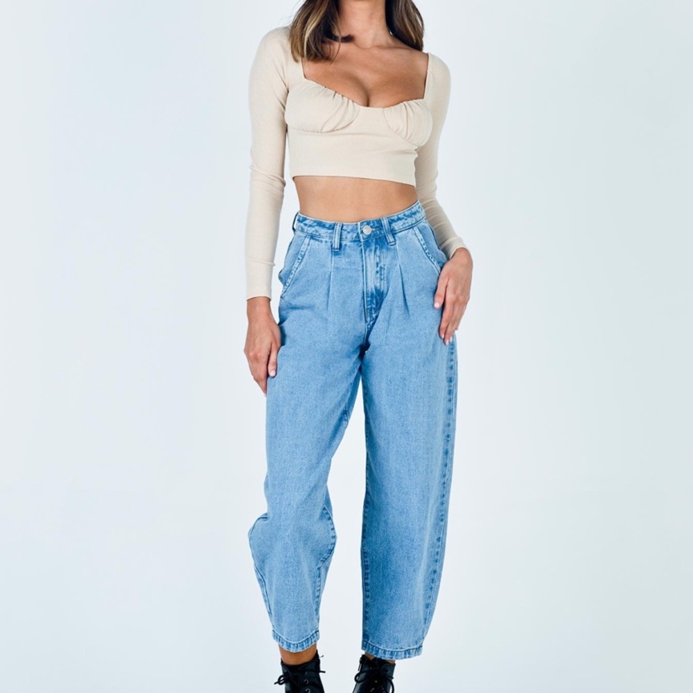 Dakota Top Beige - Picture 2 of 6